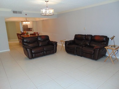 FIRST FLOOR. MOVE IN READY. COVERED PARKING. IMMACULATE JUMBO - photo 13
