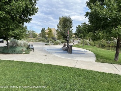 The most extensively updated condo in River Park. This - photo 14