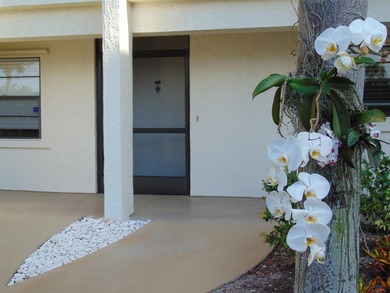 FIRST FLOOR. MOVE IN READY. COVERED PARKING. IMMACULATE JUMBO - photo 18
