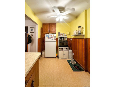 Welcome to this spacious and well-maintained 1-bedroom, 1-bath - photo 5