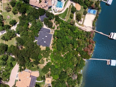 LOCATION, LOCATION, LOCATION. Lake living on one of the most - photo 3