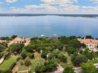 LOCATION, LOCATION, LOCATION. Lake living on one of the most - photo 5