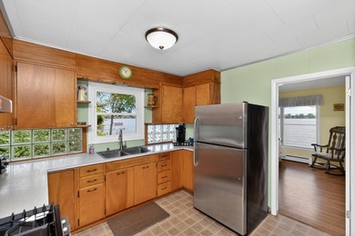 5 bed, 3 bath, 2,696-square-foot home on 2.5 acres overlooking - photo 12
