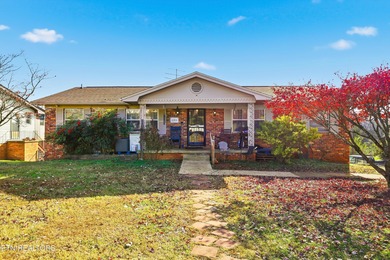 Fort Loudoun Lake Home For Sale in Knoxville Tennessee