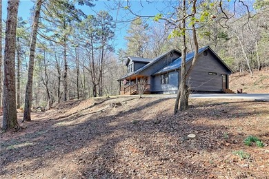 Fully renovated home ideally located between Clayton and Lake