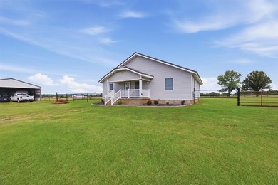 Auction Property! Live onsite auction Thur July 23 10:01 AM - photo 4