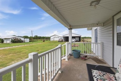 Auction Property! Live onsite auction Thur July 23 10:01 AM - photo 5