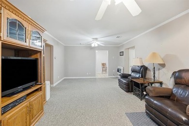 Auction Property! Live onsite auction Thur July 23 10:01 AM - photo 7