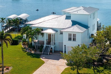 PRICE REDUCED ON THIS RARE SAN CARLOS BAY ESTATE - OPEN WATER - photo 2