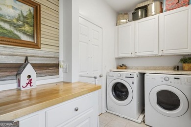 Ideal for multi-generational living, extended family, or a - photo 20