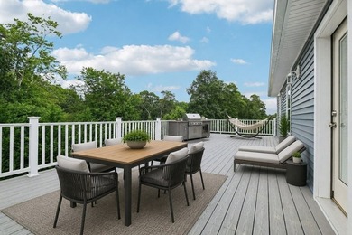 Welcome to a stunning new construction contemporary colonial - photo 21
