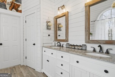 Ideal for multi-generational living, extended family, or a - photo 27