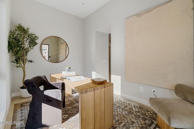 Penthouse Villa ready to move in to today overlooking Paseo with