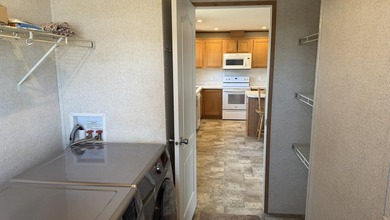 Welcome to Chestnut Hill MH Park. This great home is only six - photo 11