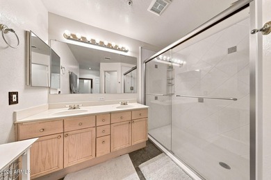 Beautiful townhome in the sought after neighborhood of The - photo 15