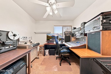 Beautiful townhome in the sought after neighborhood of The - photo 19