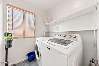 Beautiful townhome in the sought after neighborhood of The - photo 21