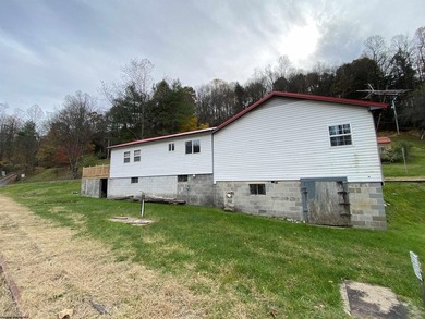 Here is the perfect opportunity to own your very own home or - photo 21