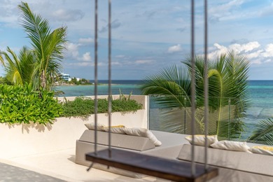 This beach house is absolutely amazing! Located in a beautiful - photo 34