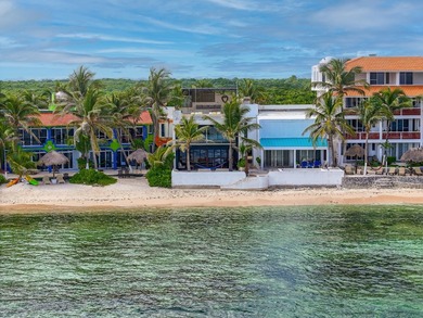 This beach house is absolutely amazing! Located in a beautiful - photo 37