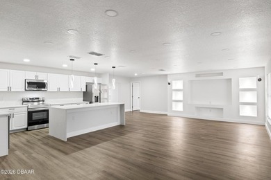 Welcome home GORGEOUS! This completely renovated 3-bedroom - photo 5