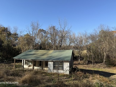 Tellico Lake Home Sale Pending in Loudon Tennessee