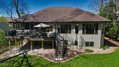 Welcome to this inviting ranch in Hawks Landing w/a 1/2-acre - photo 2