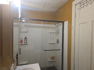 Prime Investment Opportunity in Beechwood - Turn-Key 3-Unit - photo 11