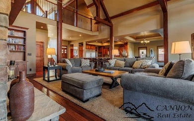Experience luxury golf course living with warm modern finishes - photo 11