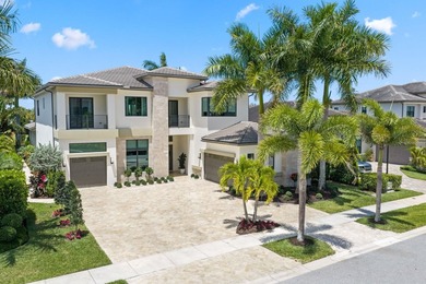 Newly reduced! Welcome to this beautiful, warm and inviting five - photo 1