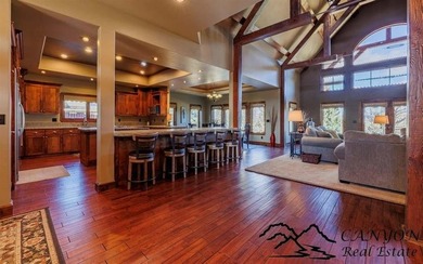 Experience luxury golf course living with warm modern finishes - photo 12