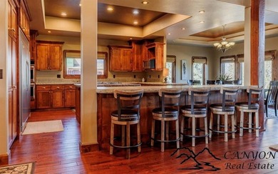 Experience luxury golf course living with warm modern finishes - photo 14