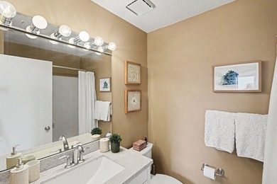 Just step out from this townhouse onto the East River Parkway - photo 14