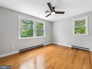 Waterfront on Smith Creek! Just in time for summer fun, this - photo 22