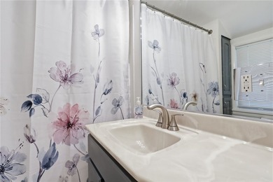 Welcome home to this beautiful, impeccably maintained and - photo 24