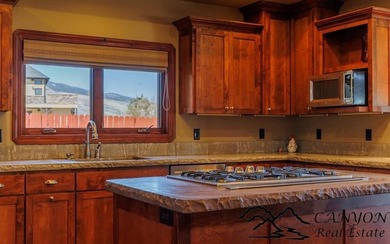 Experience luxury golf course living with warm modern finishes - photo 24