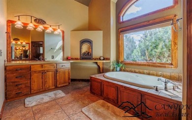 Experience luxury golf course living with warm modern finishes - photo 43