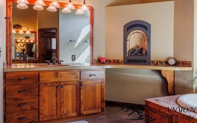 Experience luxury golf course living with warm modern finishes - photo 45