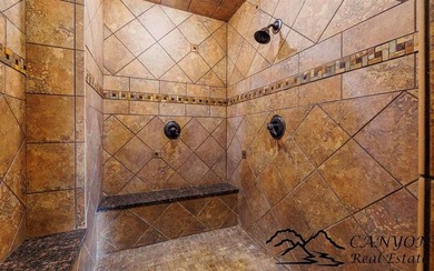 Experience luxury golf course living with warm modern finishes - photo 47