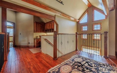 Experience luxury golf course living with warm modern finishes - photo 49