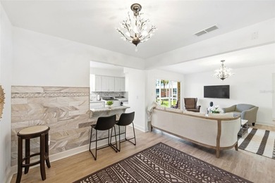 Welcome home to this stunning, fully renovated FULLY FURNISHED 3 - photo 7