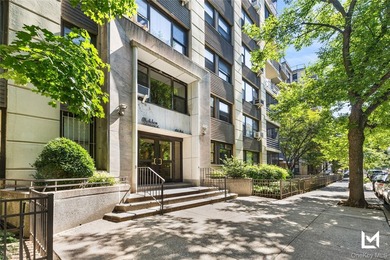 Welcome to Walden Terrace in Rego Park, this highly desirable - photo 1