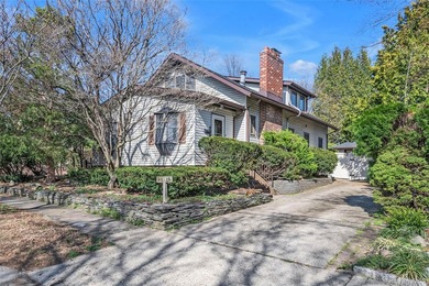 Don't miss this detached single-family residence offering five - photo 21
