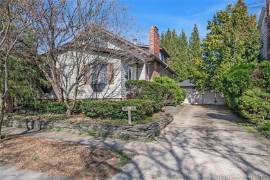 Don't miss this detached single-family residence offering five - photo 22
