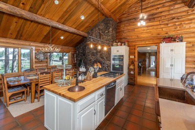 HUGE Price Reduction. Very Motivated Sell. Paradise on the bank - photo 4
