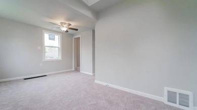 Great home for a first-time buyer or investor, conveniently - photo 11