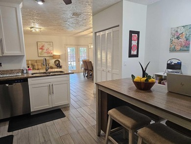 Beautiful single family pool home in La Mancha Royal Palm Beach - photo 13