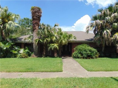 Mississippi River - Jefferson County Home Sale Pending in Harahan Louisiana