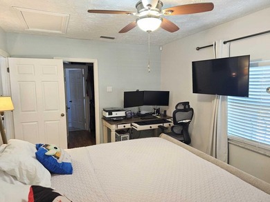 Beautiful single family pool home in La Mancha Royal Palm Beach - photo 26