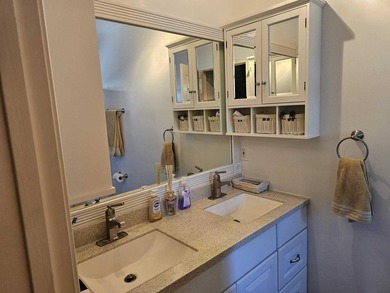 Beautiful single family pool home in La Mancha Royal Palm Beach - photo 32